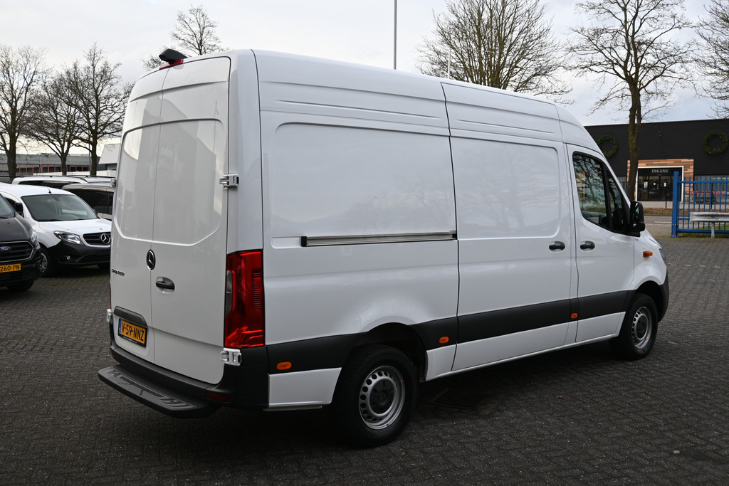 Mercedes-Benz Sprinter 5