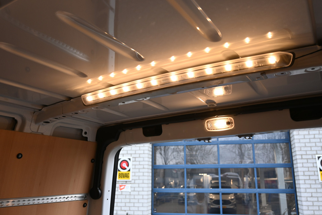 Mercedes-Benz Sprinter 9