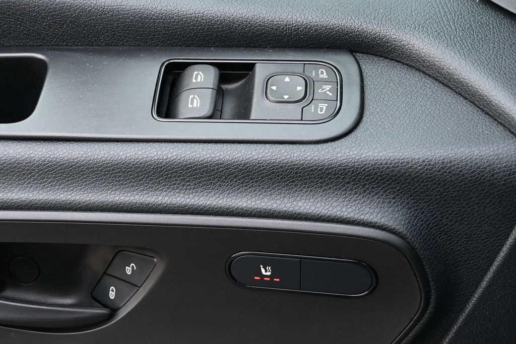 Mercedes-Benz Sprinter 13