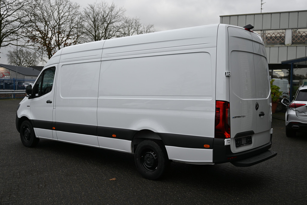 Mercedes-Benz eSprinter 7