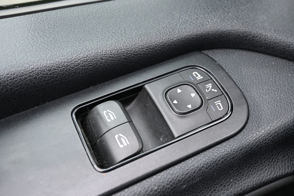 Mercedes-Benz Sprinter 13