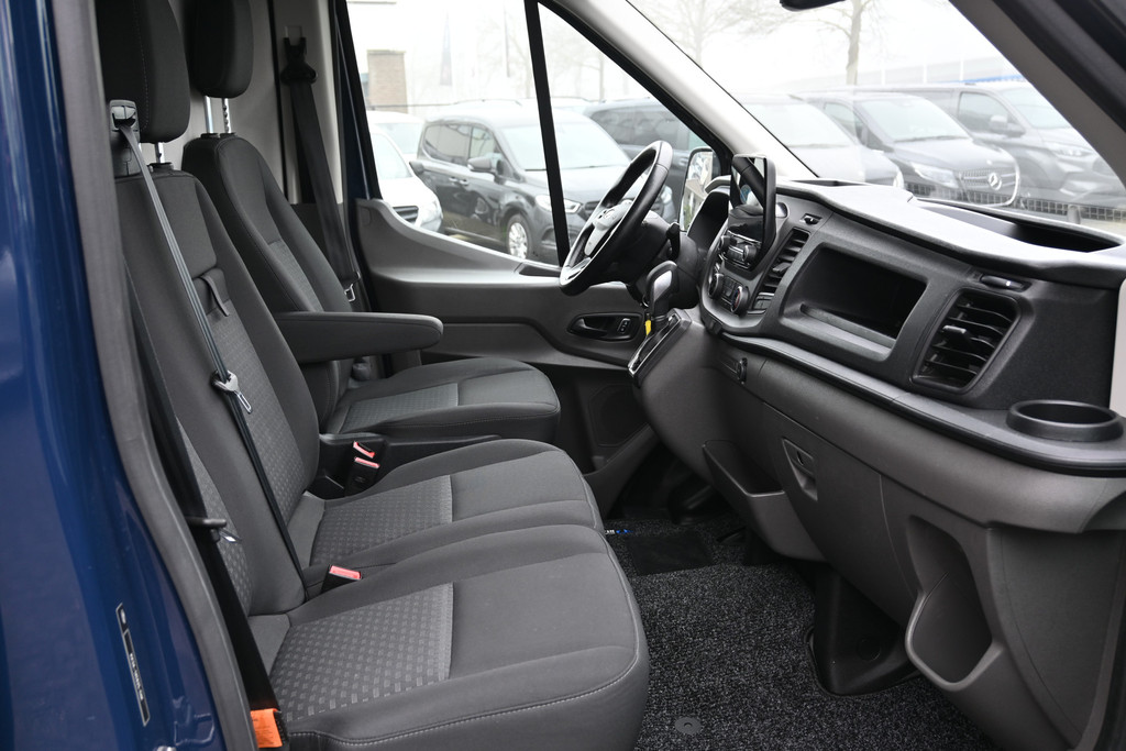 Ford Transit 7