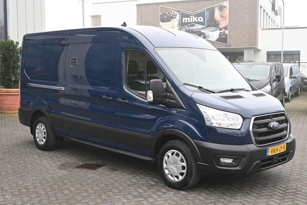 Ford Transit 8