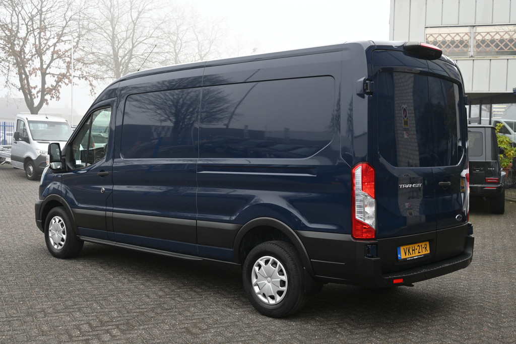 Ford Transit 9