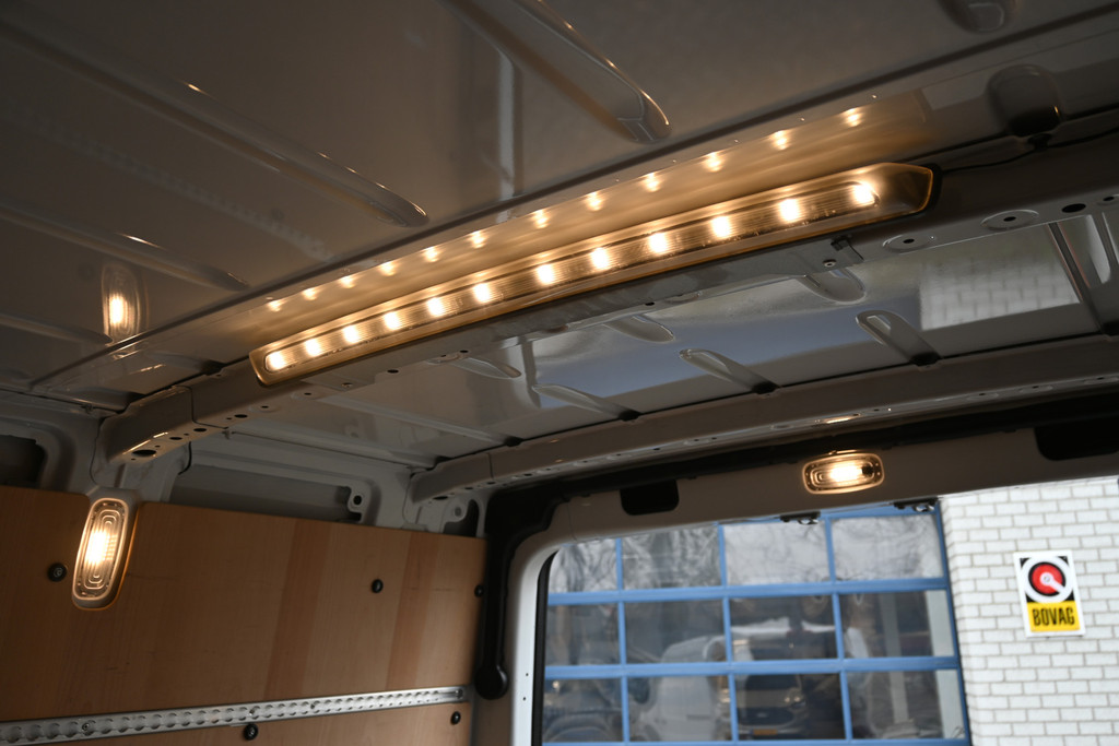 Mercedes-Benz Sprinter 13