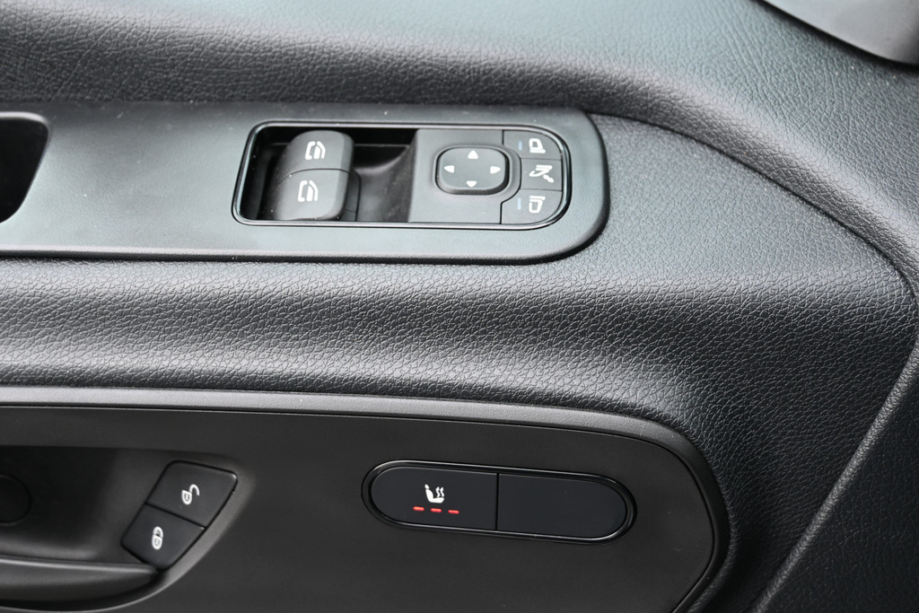 Mercedes-Benz Sprinter 16