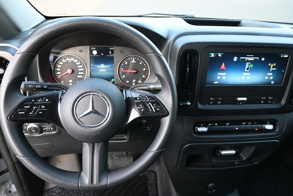 Mercedes-Benz Vito 13