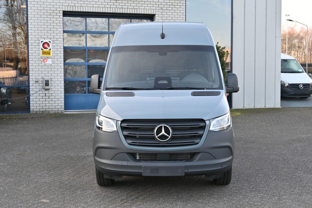 Mercedes-Benz Sprinter 1