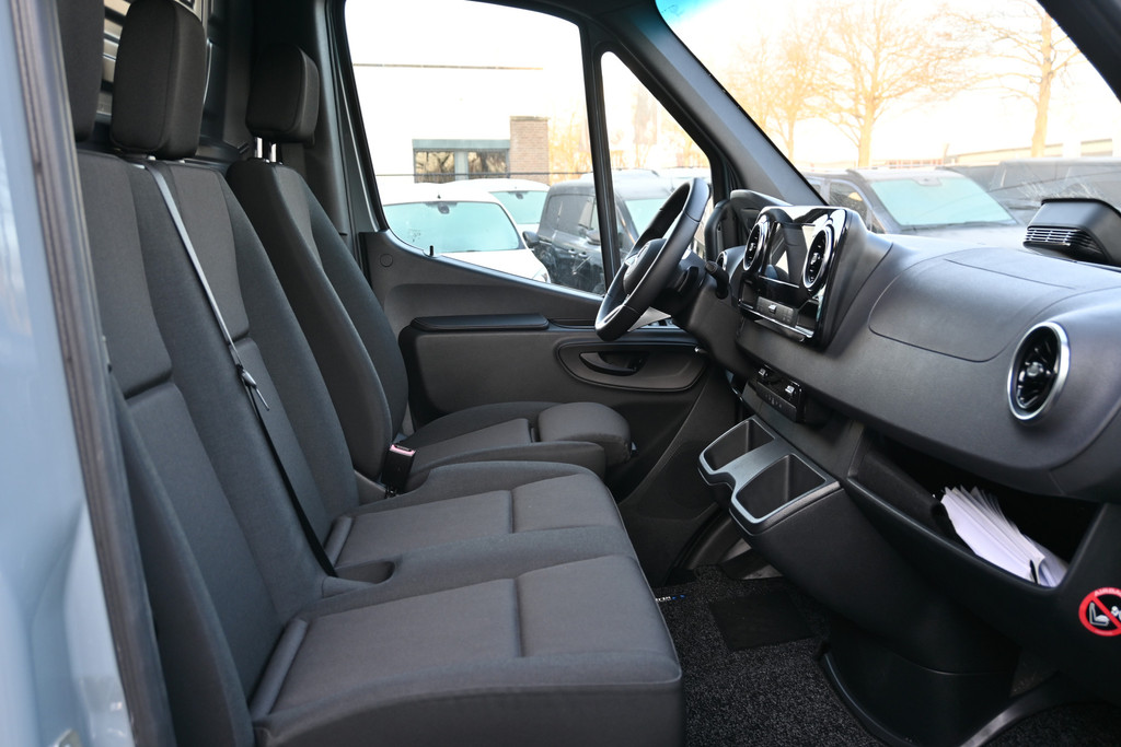 Mercedes-Benz Sprinter 7