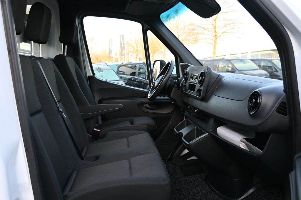 Mercedes-Benz Sprinter 6