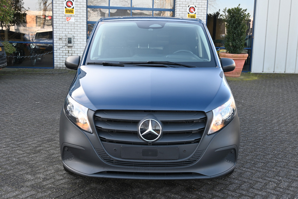 Mercedes-Benz Vito 1