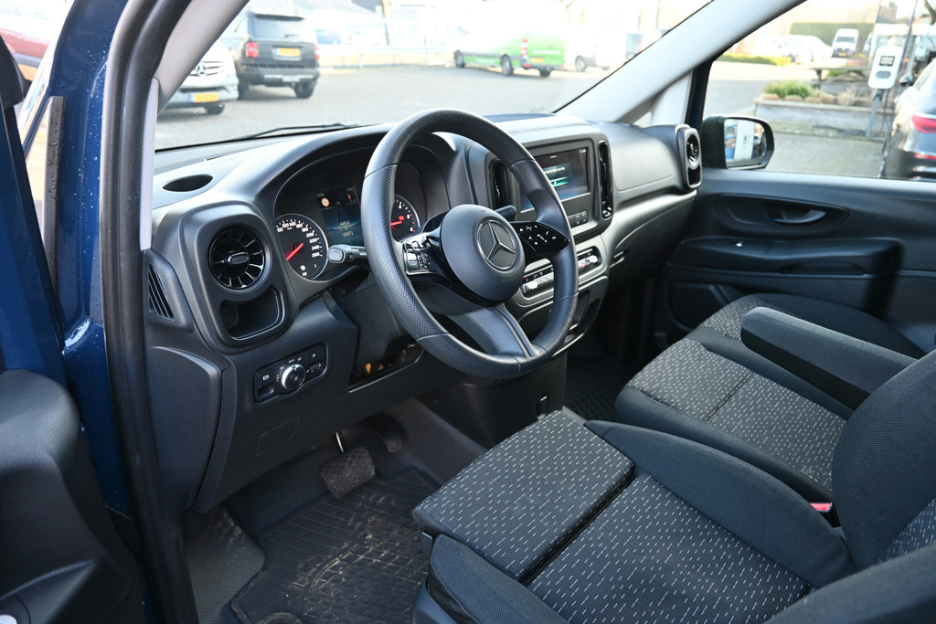 Mercedes-Benz Vito 11