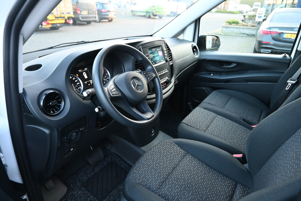 Mercedes-Benz Vito 10