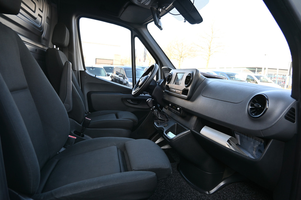 Mercedes-Benz Sprinter 6