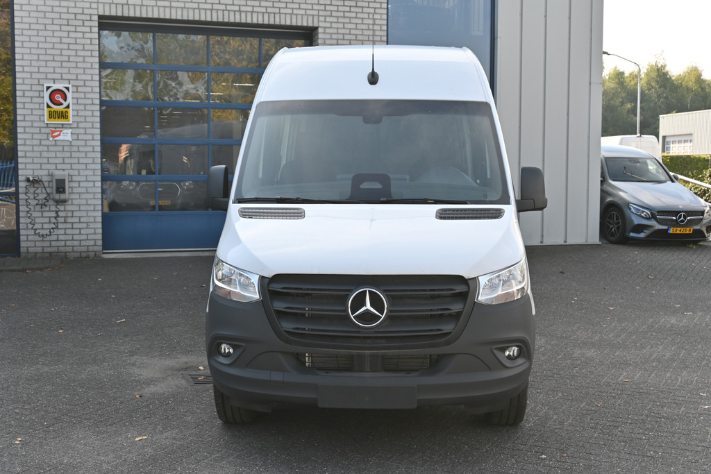 Mercedes-Benz Sprinter 1