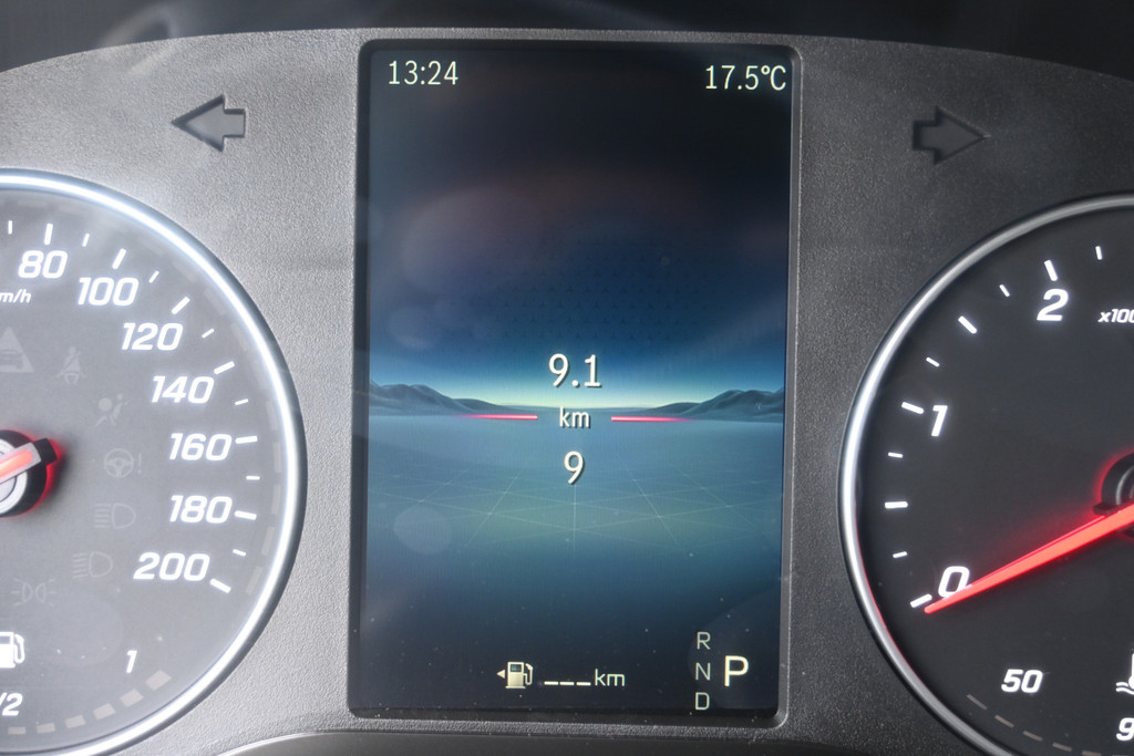 Mercedes-Benz Sprinter 13