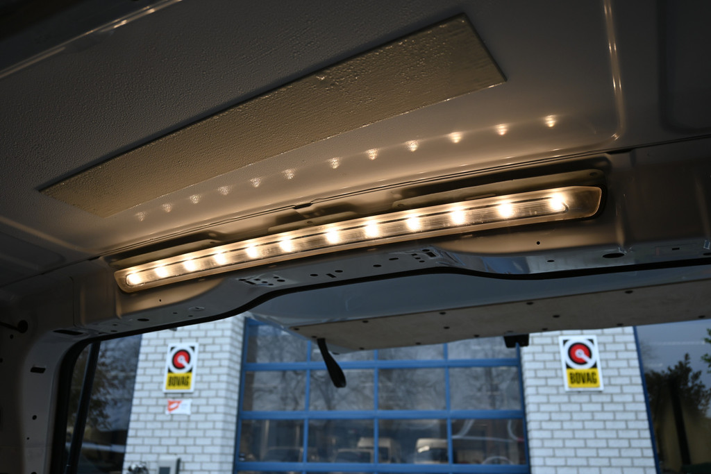 Mercedes-Benz Vito 12