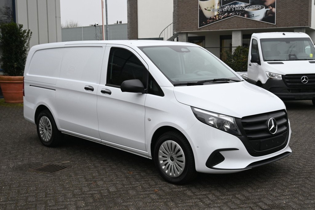 Mercedes-Benz Vito 8