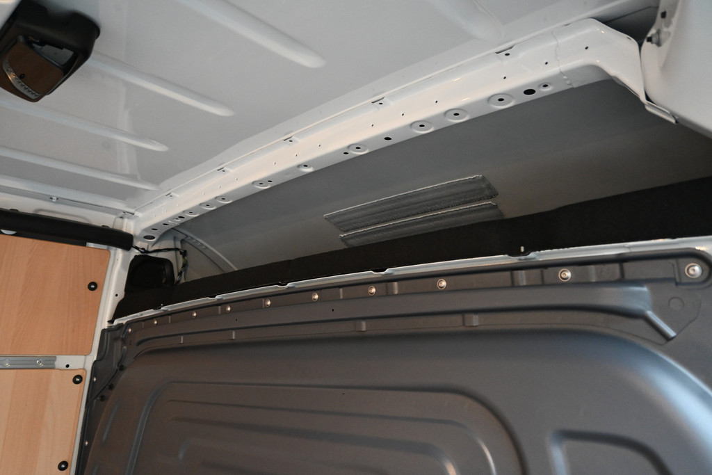 Mercedes-Benz Sprinter 12