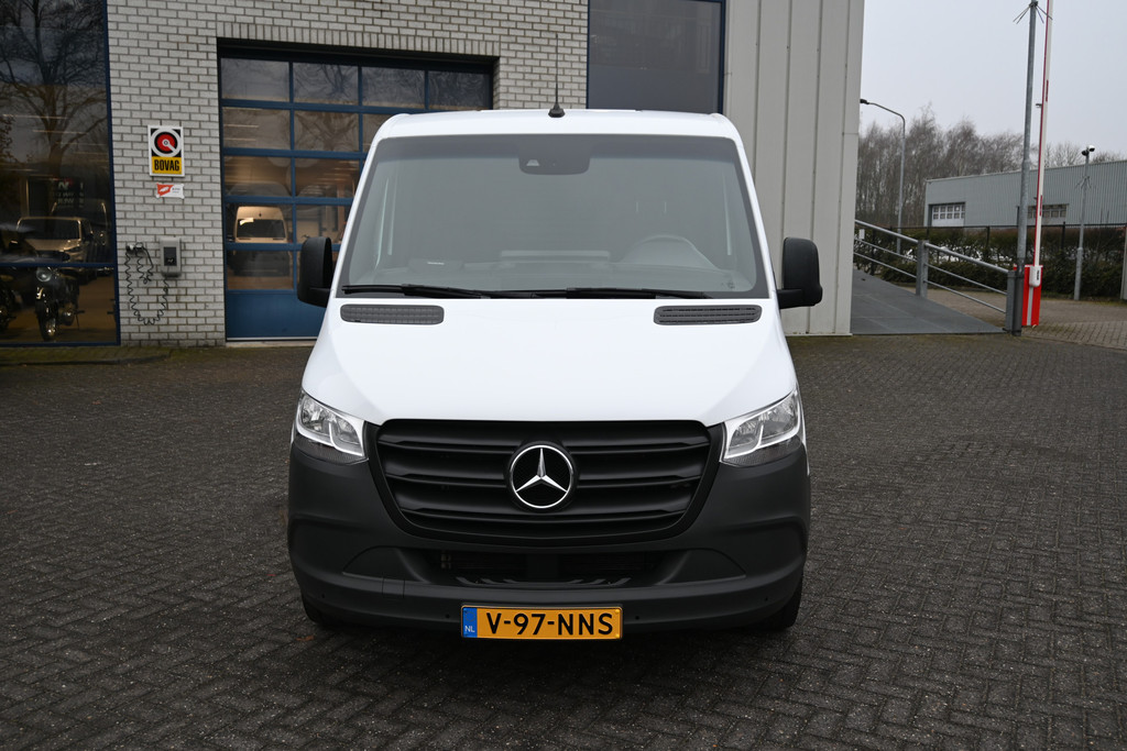 Mercedes-Benz Sprinter 1