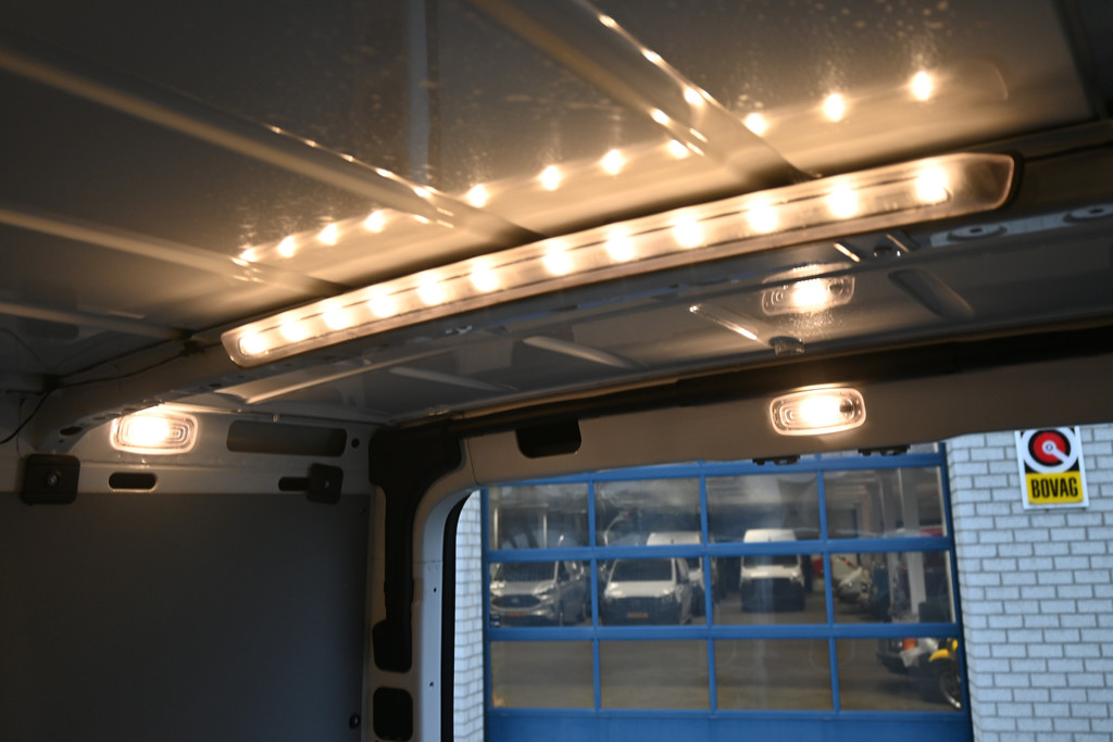 Mercedes-Benz Sprinter 13