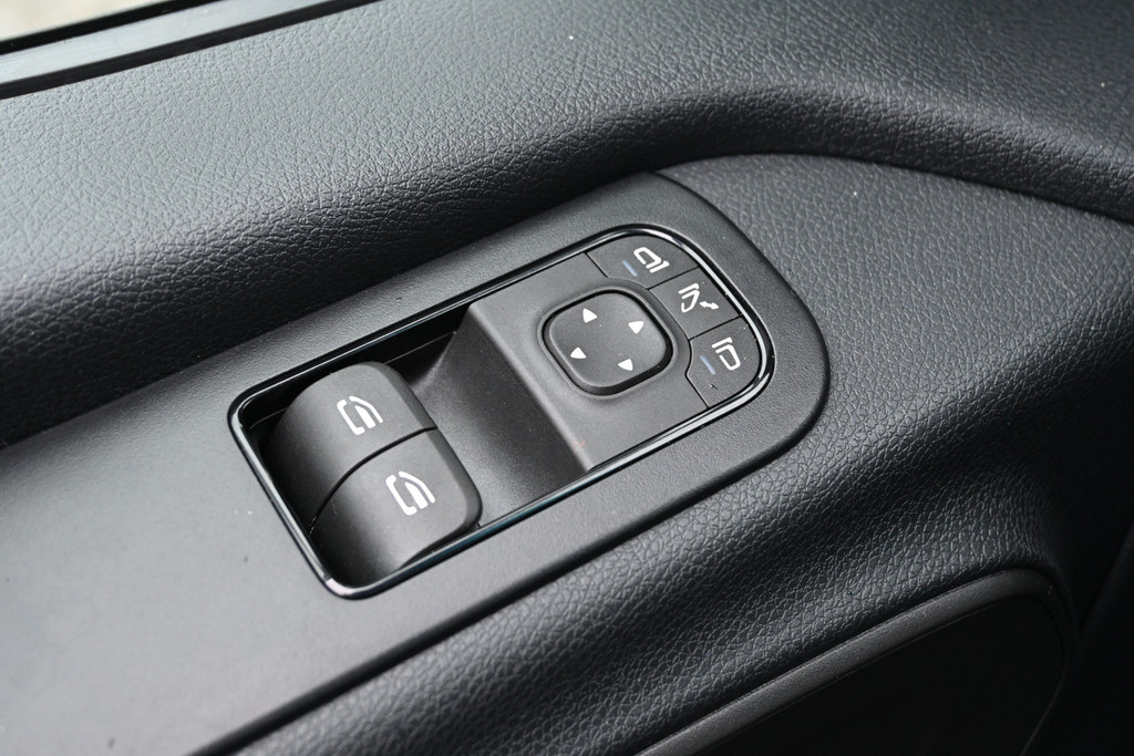 Mercedes-Benz Sprinter 10