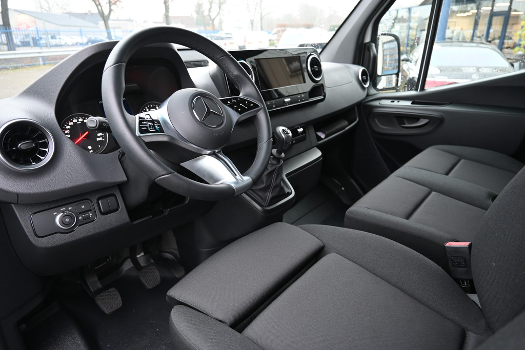 Mercedes-Benz Sprinter 3