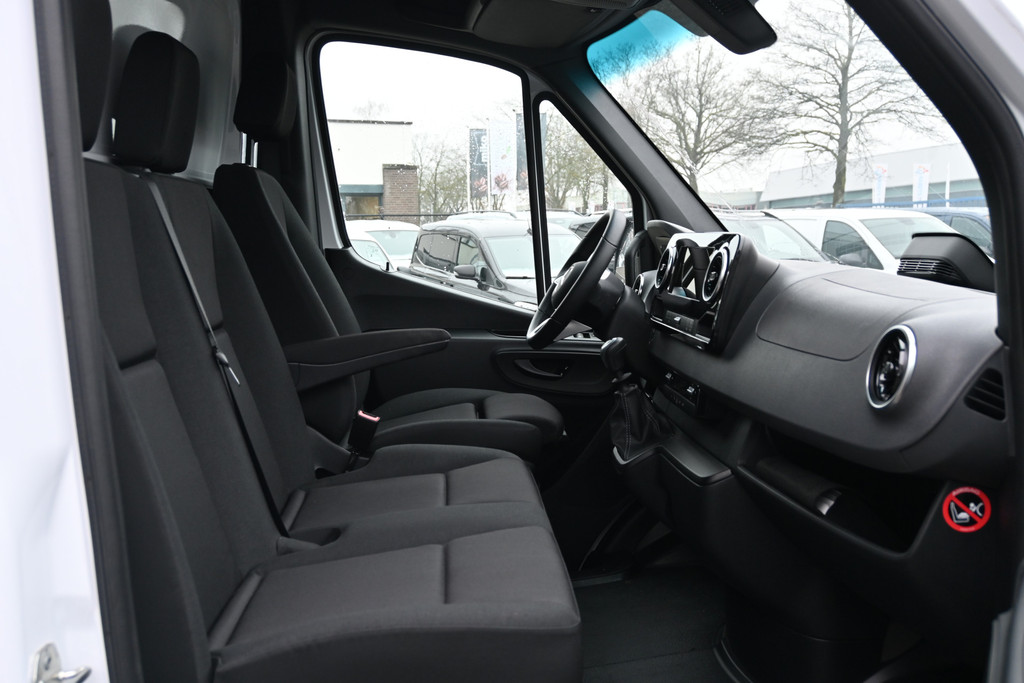 Mercedes-Benz Sprinter 5