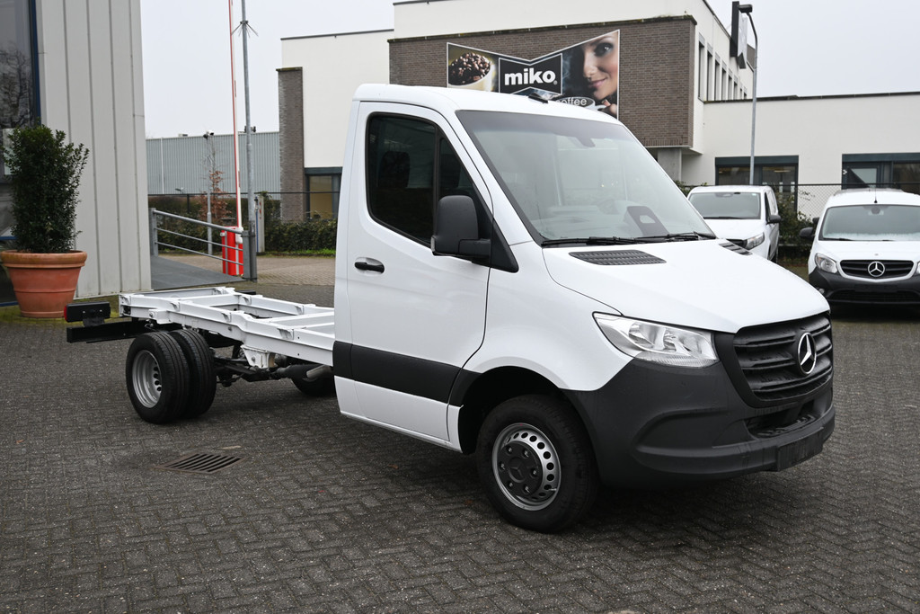 Mercedes-Benz Sprinter 6