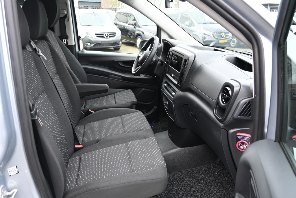Mercedes-Benz Vito 10