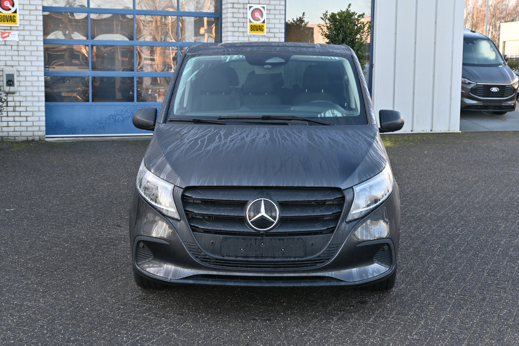 Mercedes-Benz Vito 1