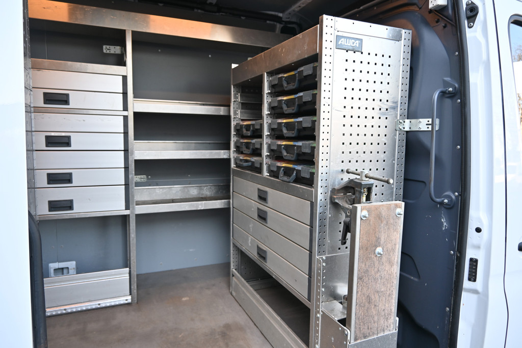 Mercedes-Benz Sprinter 12