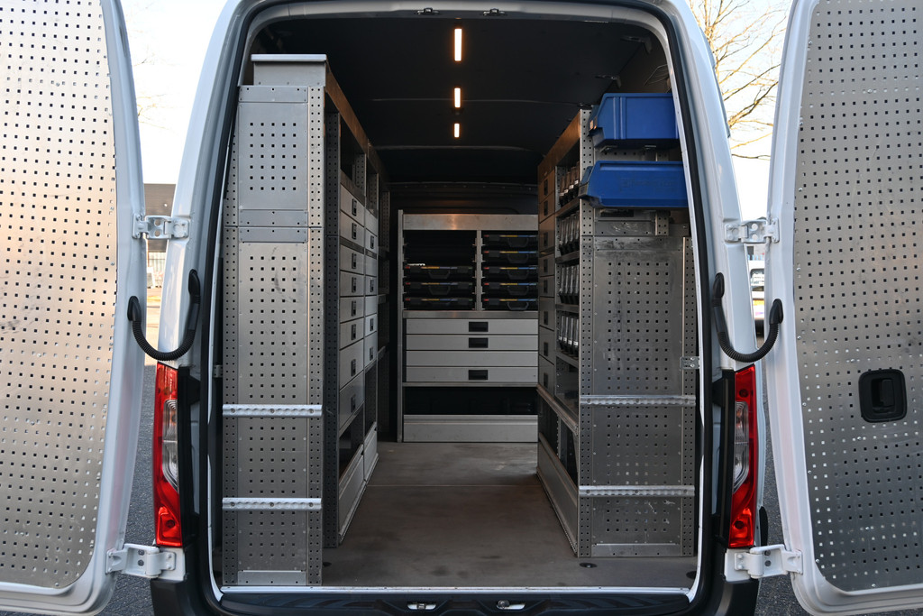 Mercedes-Benz Sprinter 2