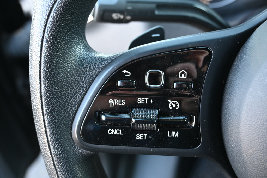 Mercedes-Benz Sprinter 16