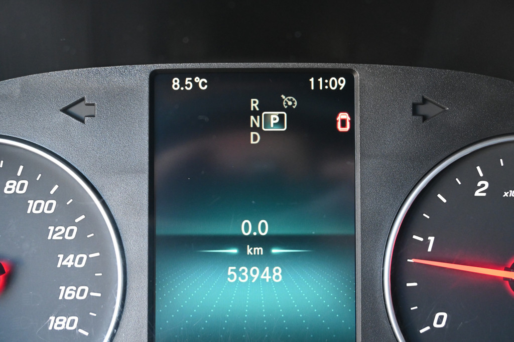 Mercedes-Benz Sprinter 18