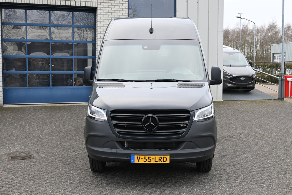 Mercedes-Benz Sprinter 1