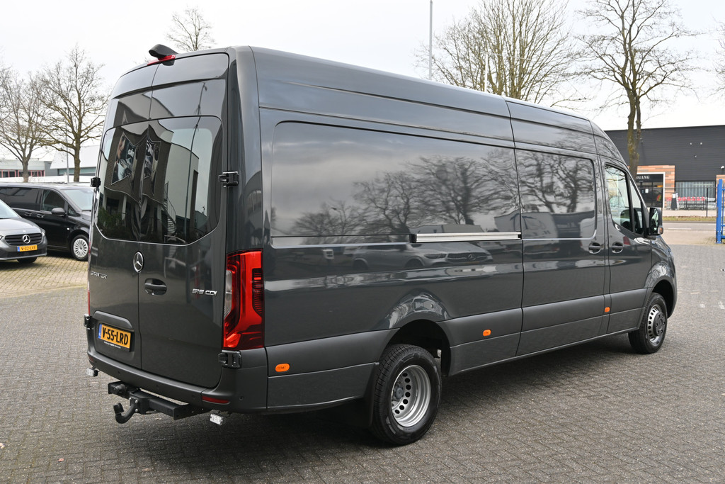 Mercedes-Benz Sprinter 2