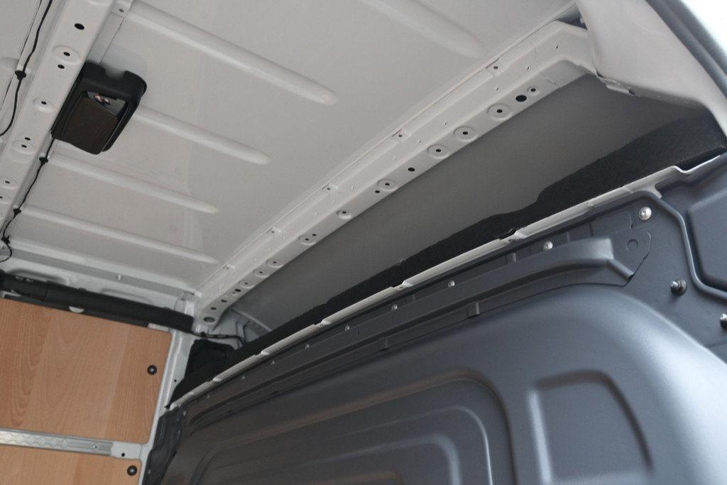 Mercedes-Benz Sprinter 13