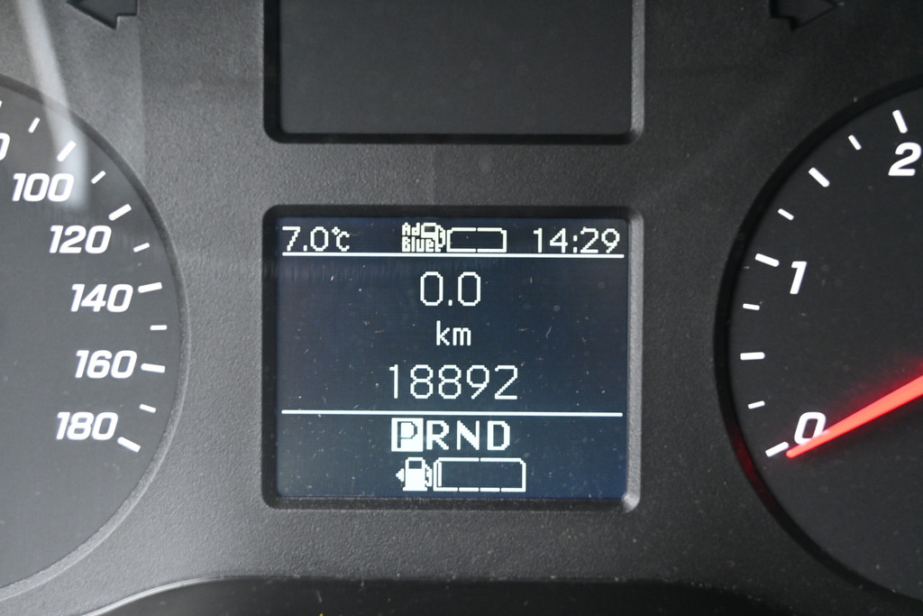 Mercedes-Benz Sprinter 18