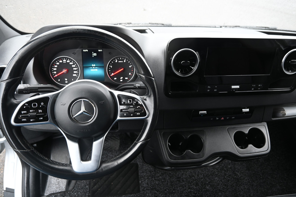 Mercedes-Benz Sprinter 14