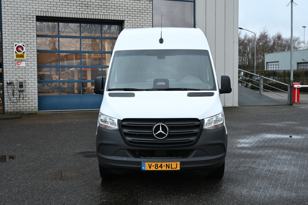 Mercedes-Benz Sprinter 1