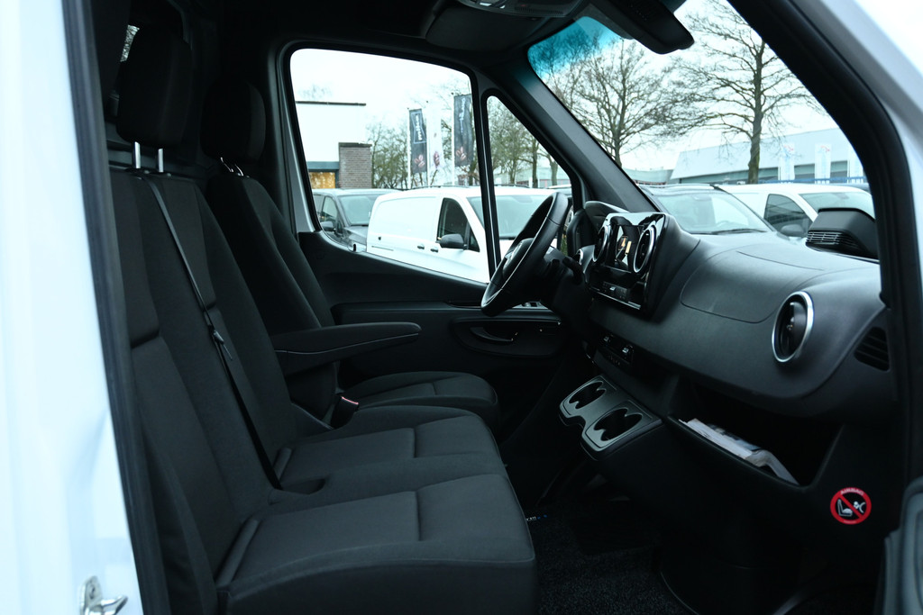 Mercedes-Benz Sprinter 6