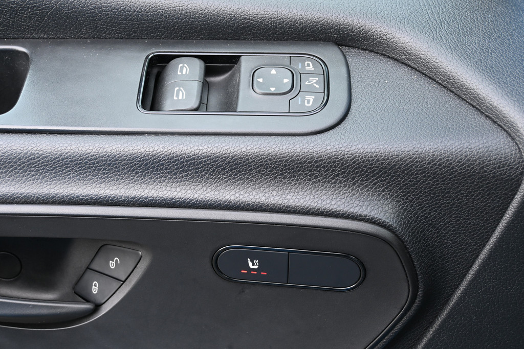 Mercedes-Benz Sprinter 17