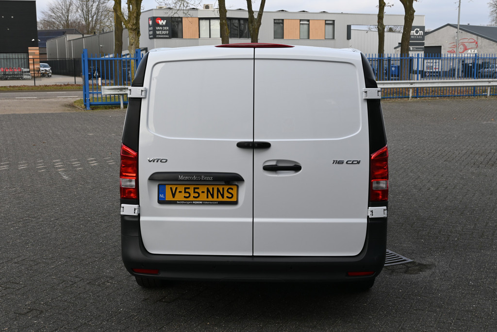 Mercedes-Benz Vito 10