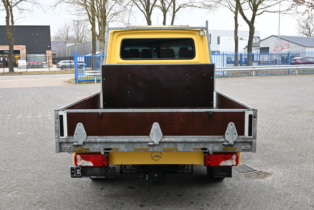 Mercedes-Benz Sprinter 10