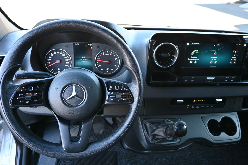 Mercedes-Benz Sprinter 15