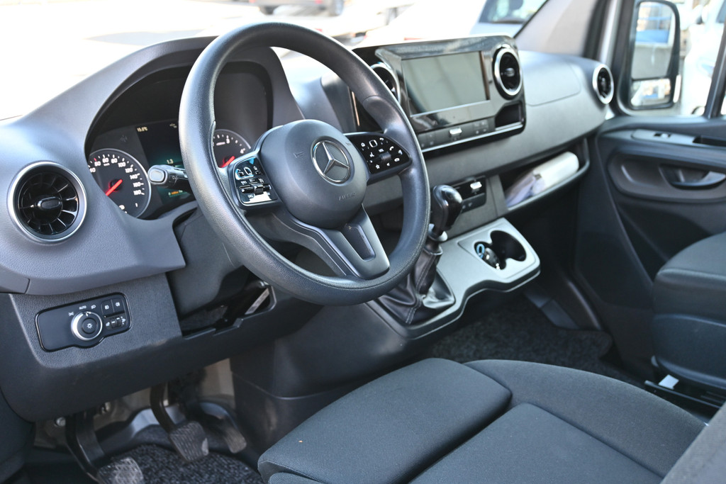 Mercedes-Benz Sprinter 5