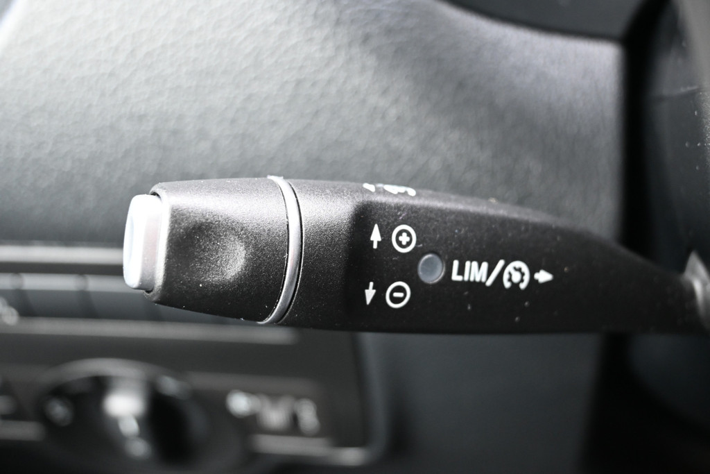 Mercedes-Benz Vito 13