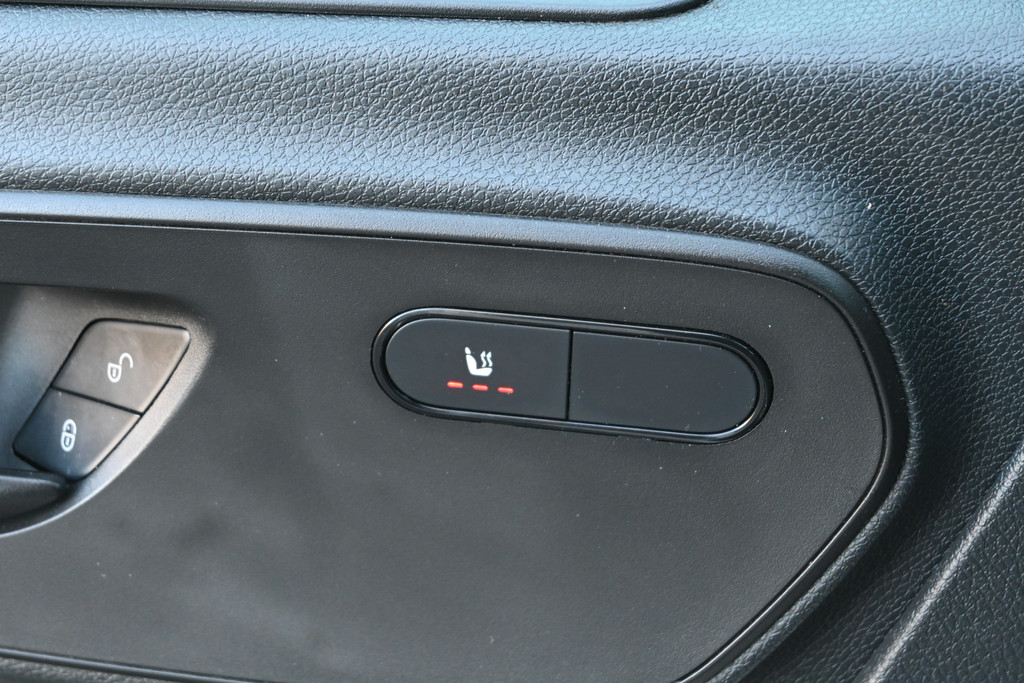 Mercedes-Benz Sprinter 14