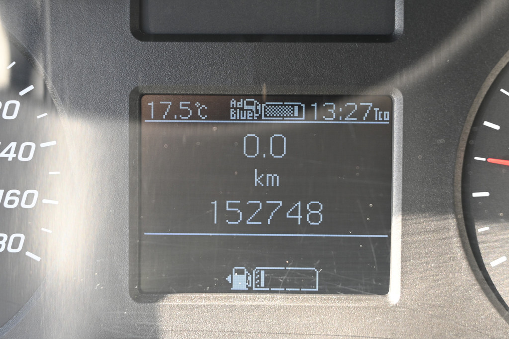 Mercedes-Benz Sprinter 16